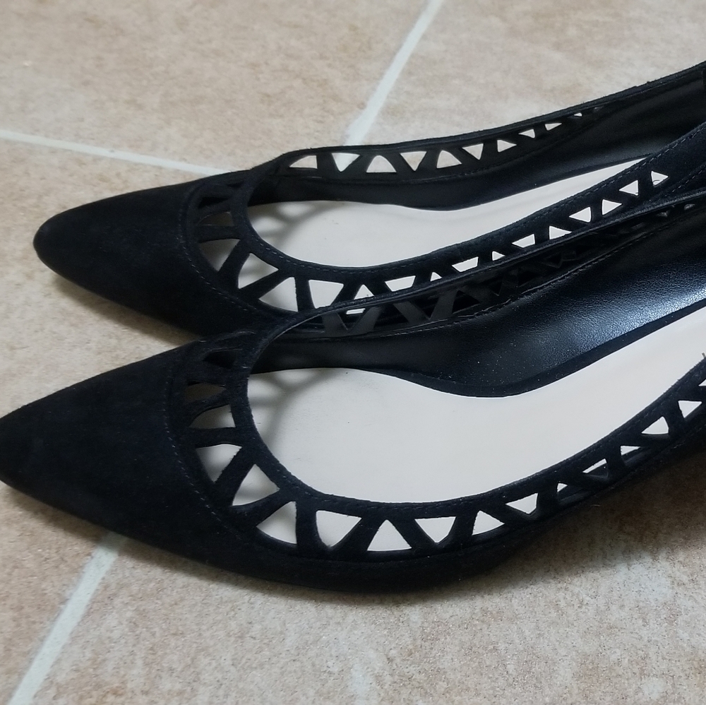 Shoes - Picture 2 of 5